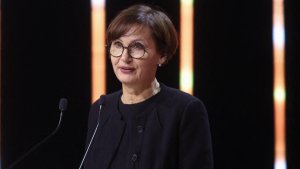 FDP-Bildungsministerin Bettina Stark-Watzinger hält bei der Eröffnung der Hannover Messe im April 2024 eine Rede. | AFP